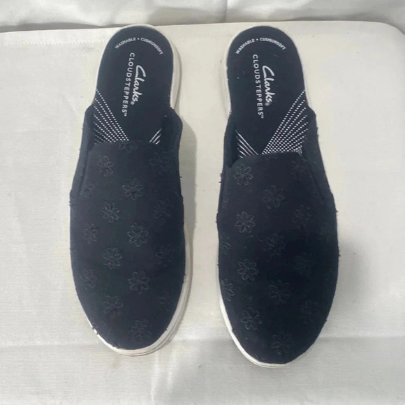 Clarks Cloudsteppers Canvas Slip-on Mules Breeze Shore Black Floral Size 7.5 - Picture 1 of 7